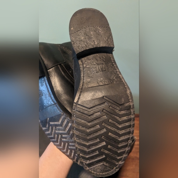 Frye Veronica Bootie size 11 Black - Picture 4 of 8